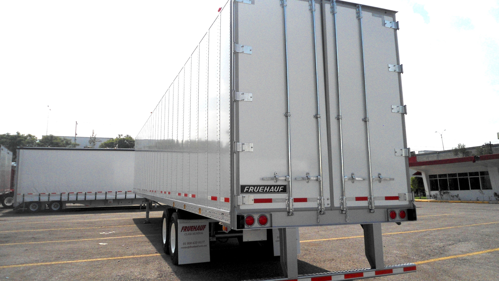 Fruehauf Trailer Web 2 60d1d82c1a1b2