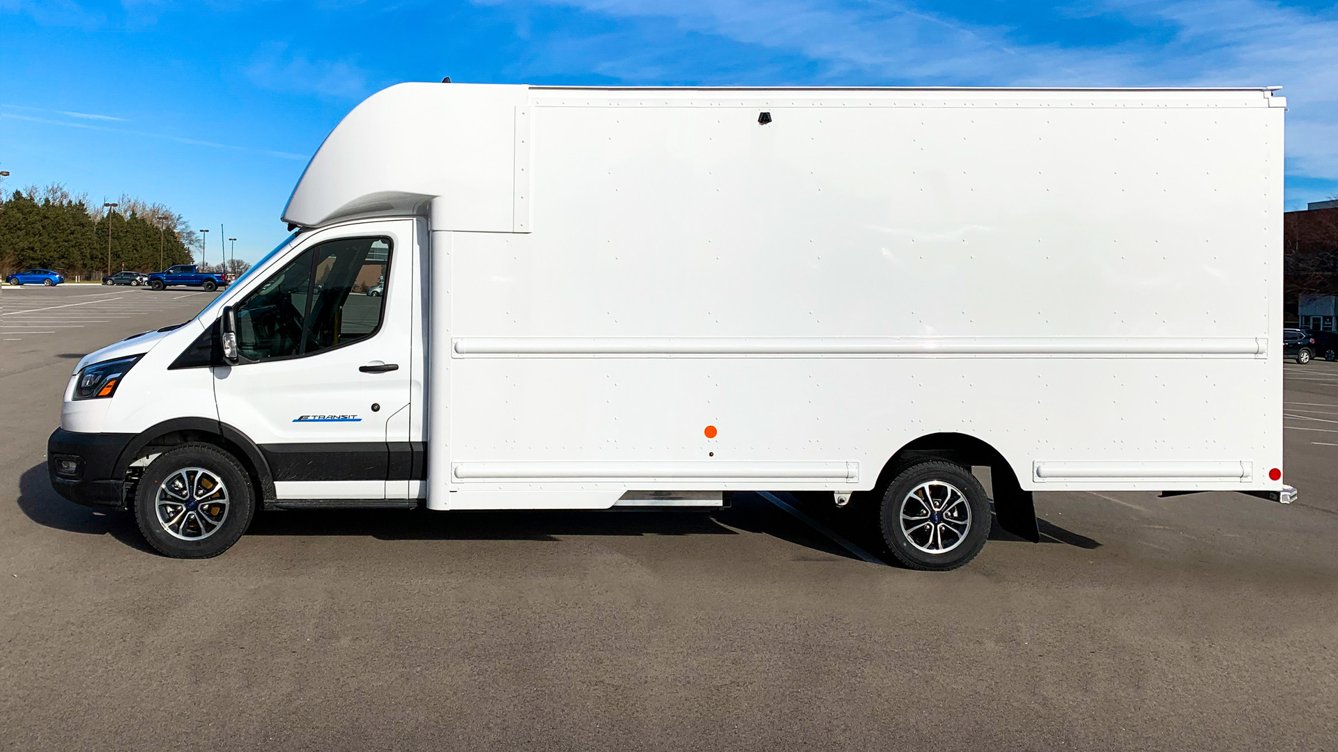 Ford Pro E Transit 61ca8c785eac3