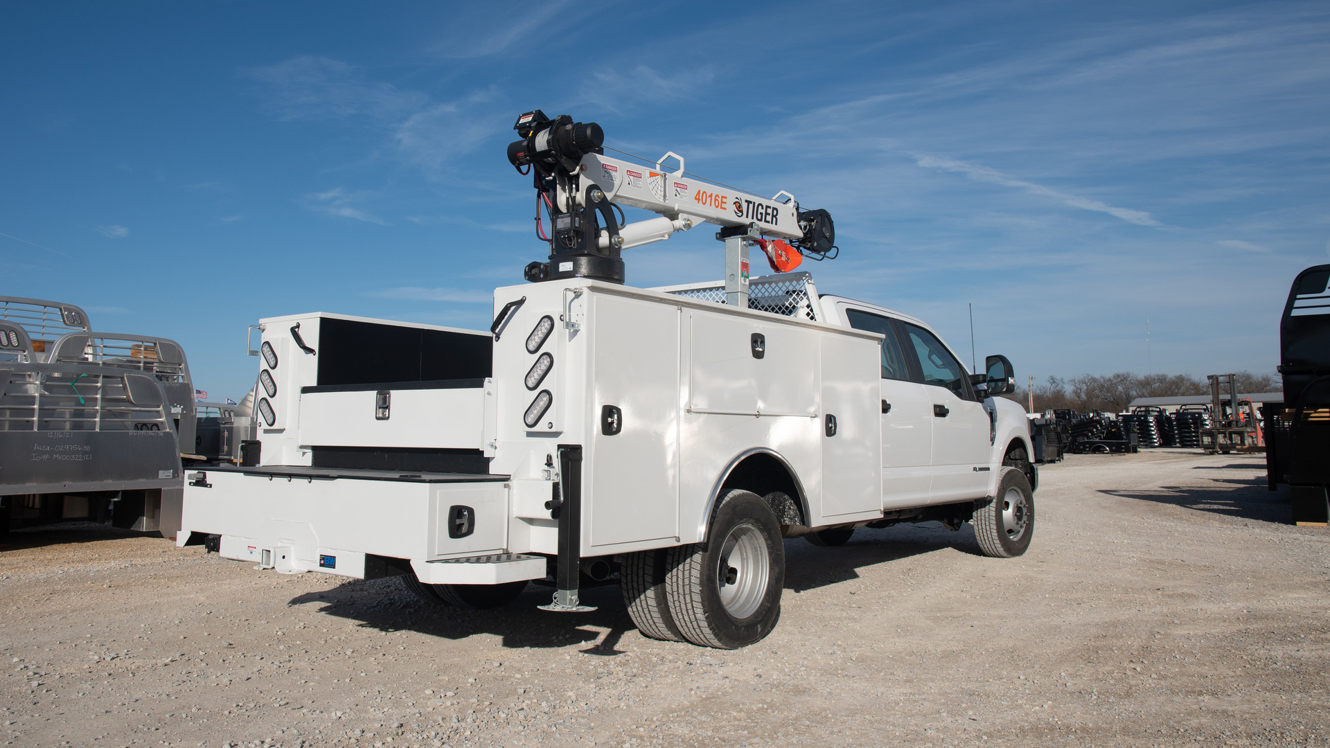 Atw Tiger Crane Crane Body 628c2b08889b1