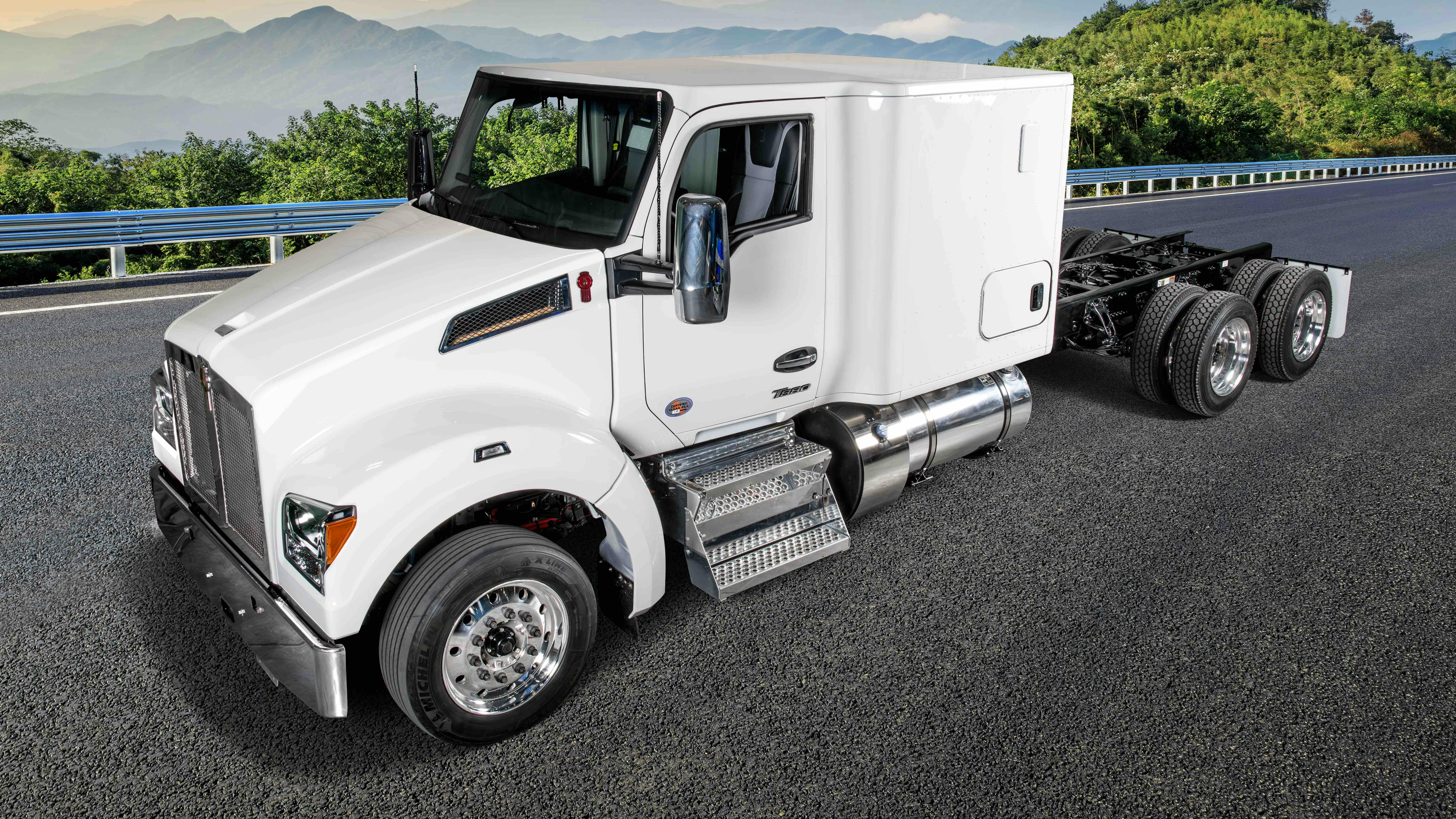 66db8648309bd259493b77f2 Fontaine Kenworth Auto Hauler