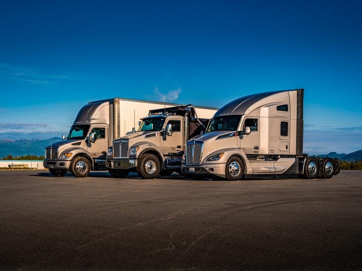 67410d820f6a4c6ccdf5974d Kenworth Trucks Dsf8747