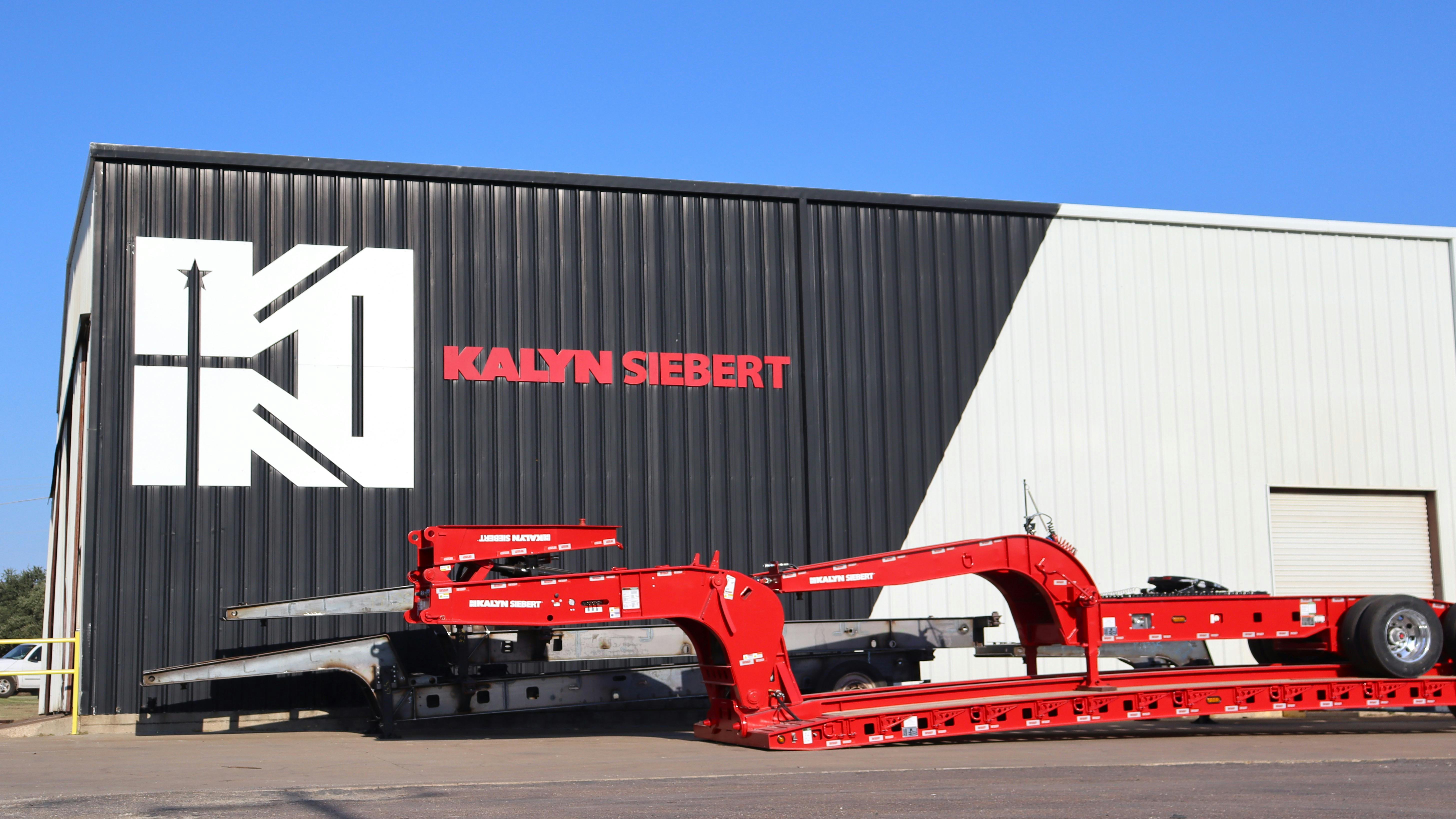 A heavy-haul HRG flip-neck trailer at the Kalyn Siebert manufacturing facility in Gatesville, Texas.