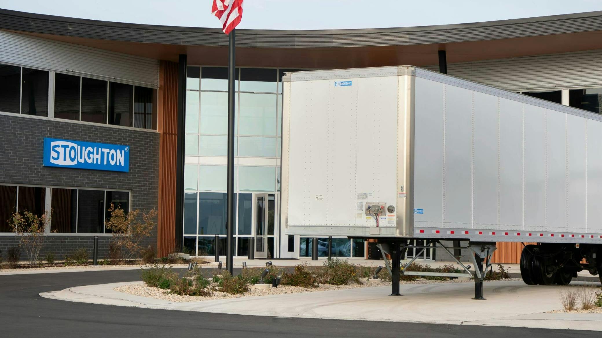 Stoughton Trailers New building design