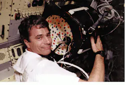 Th Vsd51137 18 Th Vsd51137 18