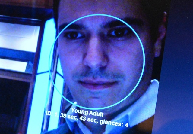 Content Dam Vsd En Articles 2013 06 Personalized Advertising With Facial Detection Leftcolumn Article Thumbnailimage File