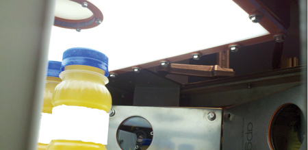 Content Dam Vsd En Articles Print Volume 20 Issue 10 Departments Technology Trends Industrial Inspection Smart Cameras Check Bottles At High Speed Leftcolumn Article Thumbnailimage File