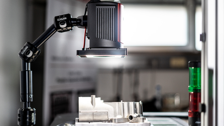 Figure 1: The Inspekto S70 vision system is designed to attach to any Bosch profile via the included telescopic camera mount.