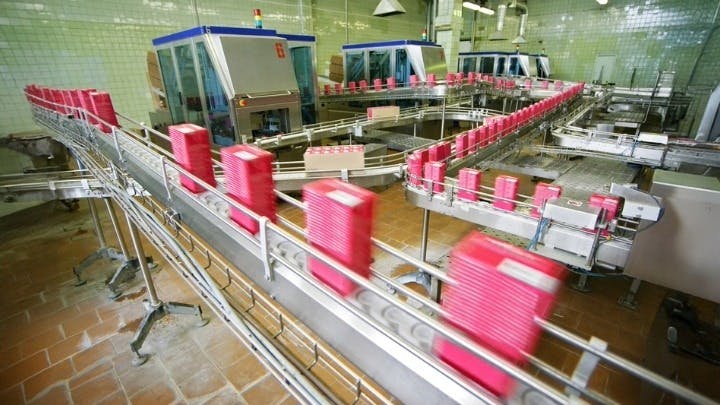 Figure 1: In manufacturing, fast line speeds, frequent product changeovers, and requirements for detailed images of objects in motion are challenges that engineers must overcome when designing machine vision systems.