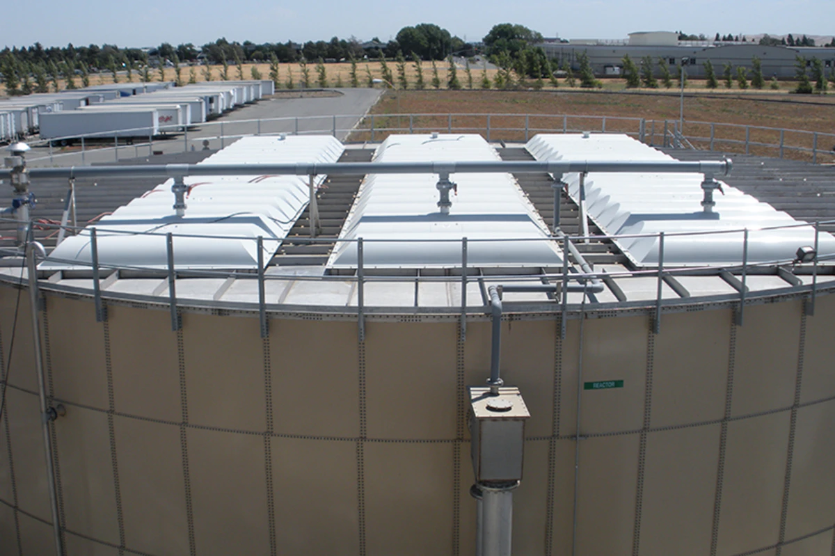 Anaerobic wastewater treatment and biogas production from brewery