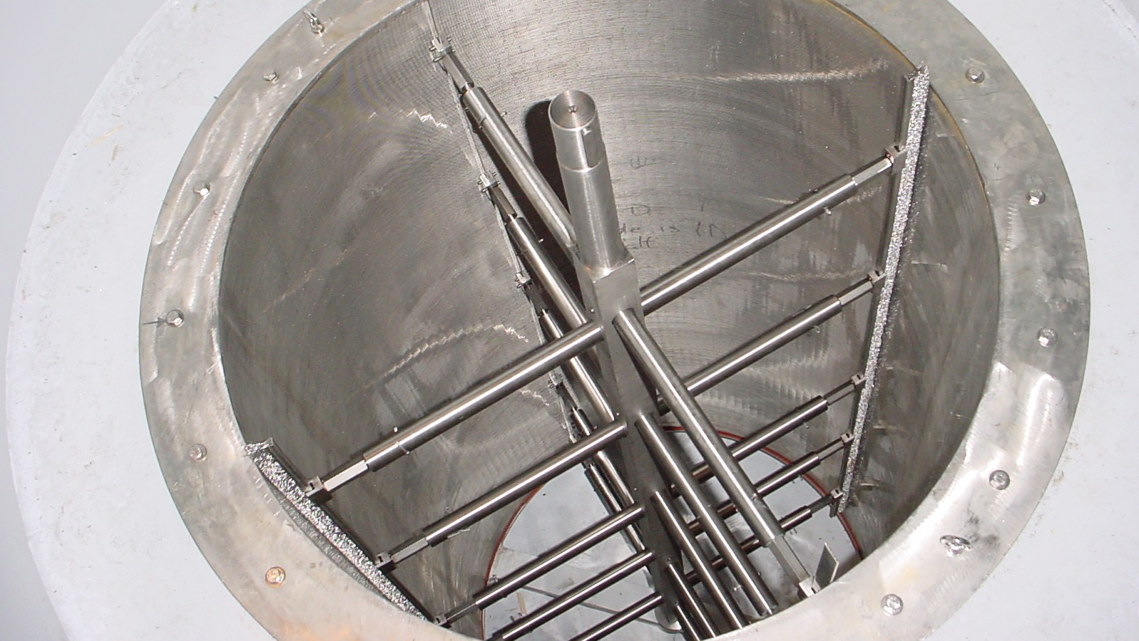 Plugging and fouling from large solids and small particulate can cause unscheduled downtime, excessive maintenance and costly, premature replacement, but automatic scraper strainers can remove waste from raw water before the debris enters heat exchangers and cooling systems.