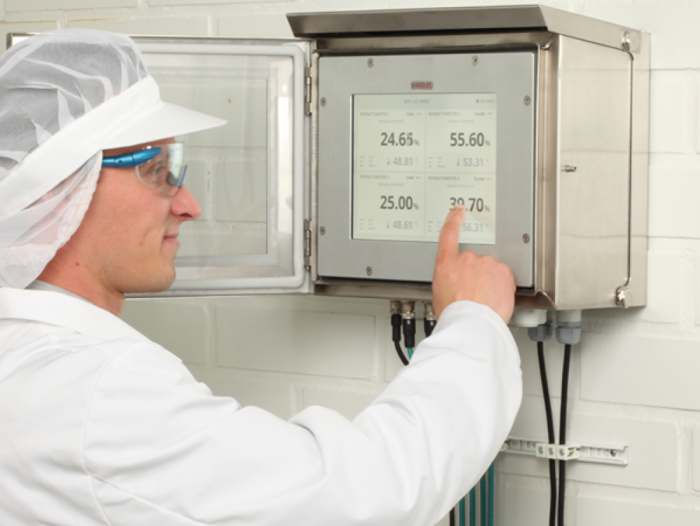 A selectable multichannel user interface allows the user to track TDS levels in real time with a direct connection to all active instruments.