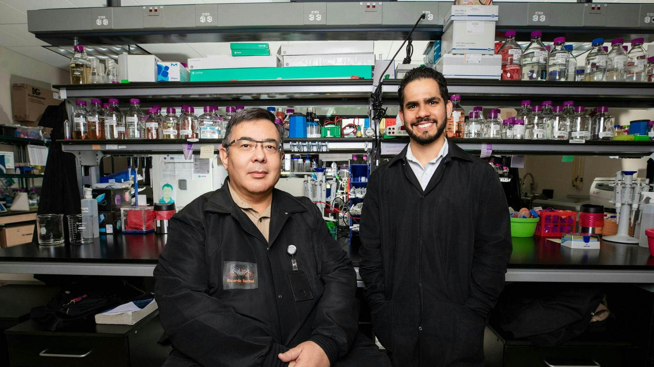 Ram&oacute;n S&aacute;nchez (pictured right), a doctoral candidate within UTEP's chemistry program, has identified a novel method for treating bacteria in 'produced water' through the use of bacteriophages. Ricardo Bernal, Ph.D., (pictured left) is an associate professor of chemistry and biochemistry at UTEP and S&aacute;nchez' doctoral advisor.