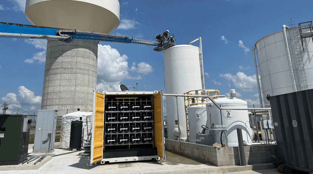 684734502a084f69638b83ab Aquacycl 1