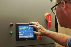 1709wwcas P02 1709wwcas P02