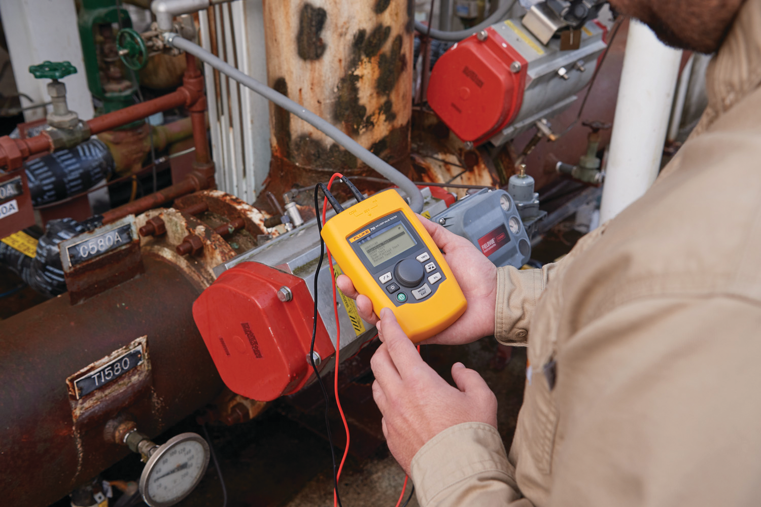 New intelligent loop calibration diagnostic tools like the Fluke-710 can generate the 4&ndash;20 mA signals that will move a forward-acting valve from open to closed and back.