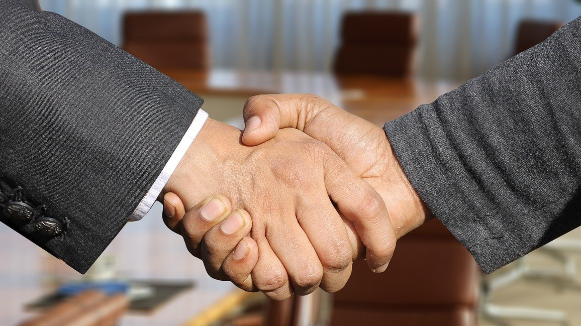 Shaking Hands 3091906 1280 62028cd81b010