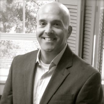 65e74a951f04ab001e1daf8e Linkedin Pic