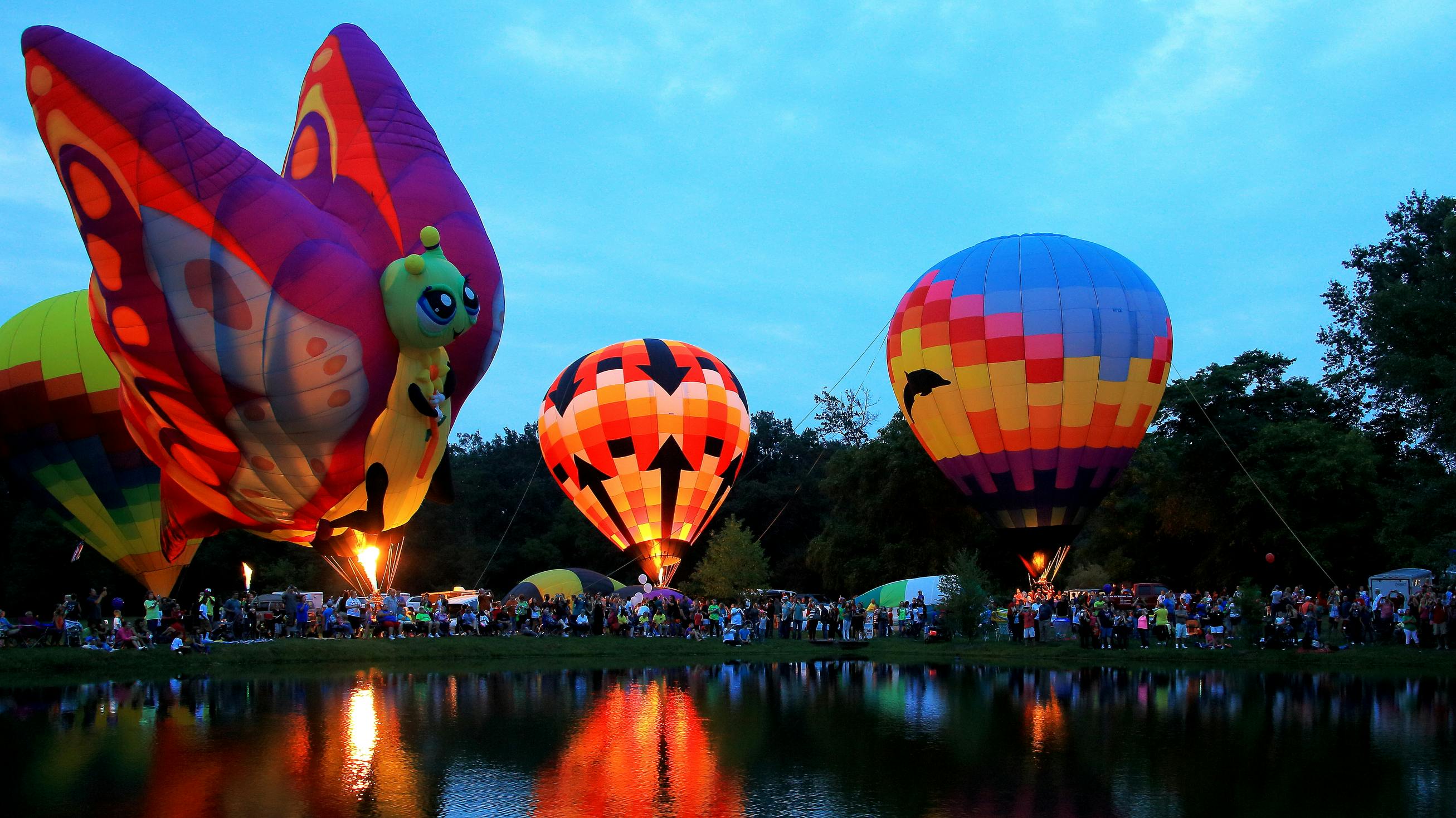 A balloon festival on a lake in Centralia, Illinois.