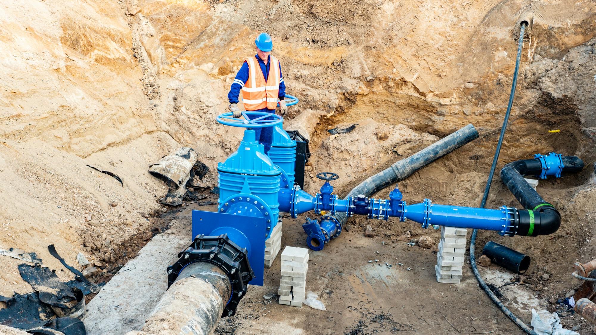 Long distance pipeline for the supply of drinking water