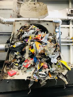 Trash2%5B8%5D Trash2%5B8%5D