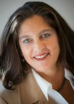 1655327285725 Gi 127136 Liz Headshot Large 1655327285725 Gi 127136 Liz Headshot Large