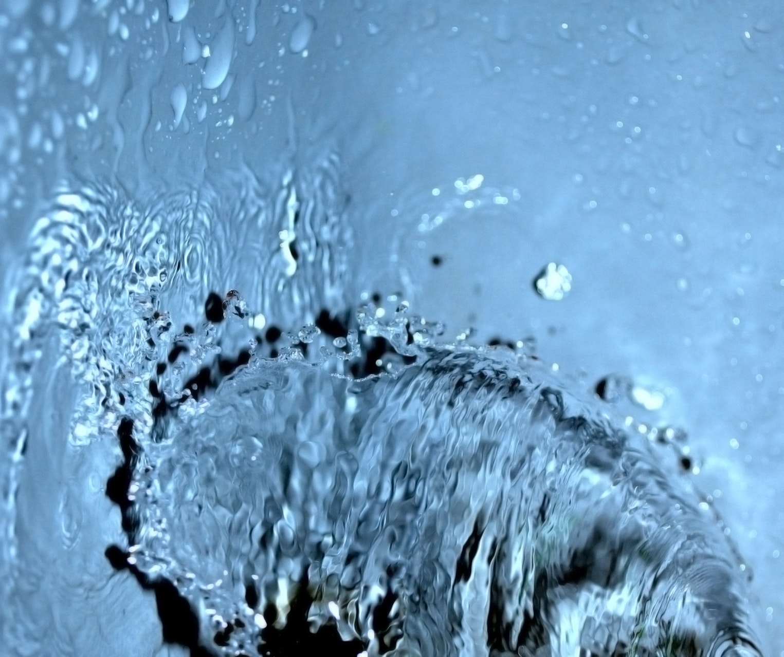 11.15 water-splash-1165795-1279x1525_0