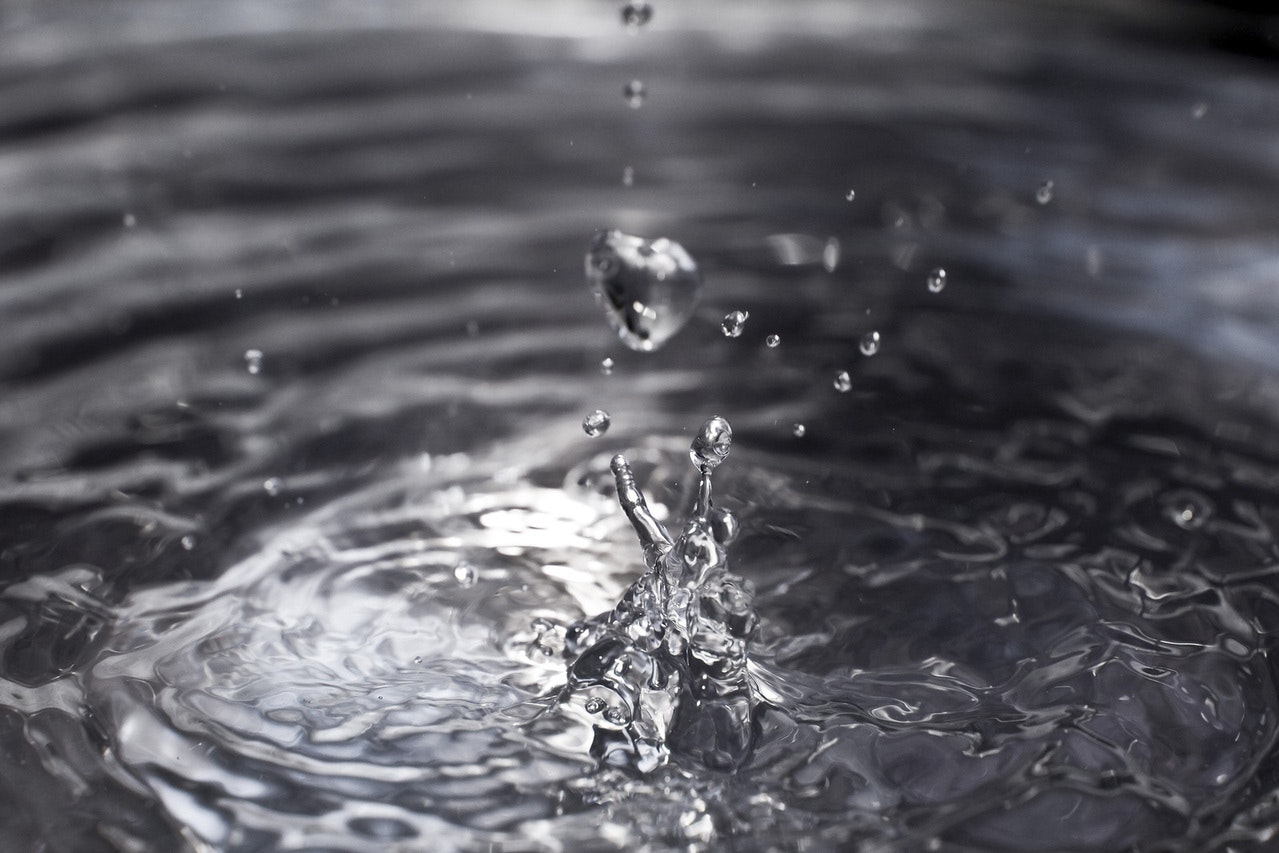 11.21 splashing-water-1-1156409-1279x852_0