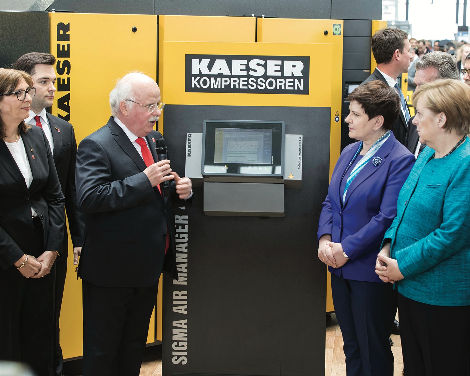 5.9Hannover_Merkel_tcm9-1056015