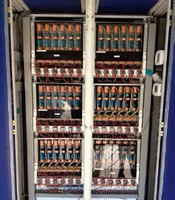 WCS051_WEDECO_ballast%20cabinet WCS051_WEDECO_ballast%20cabinet