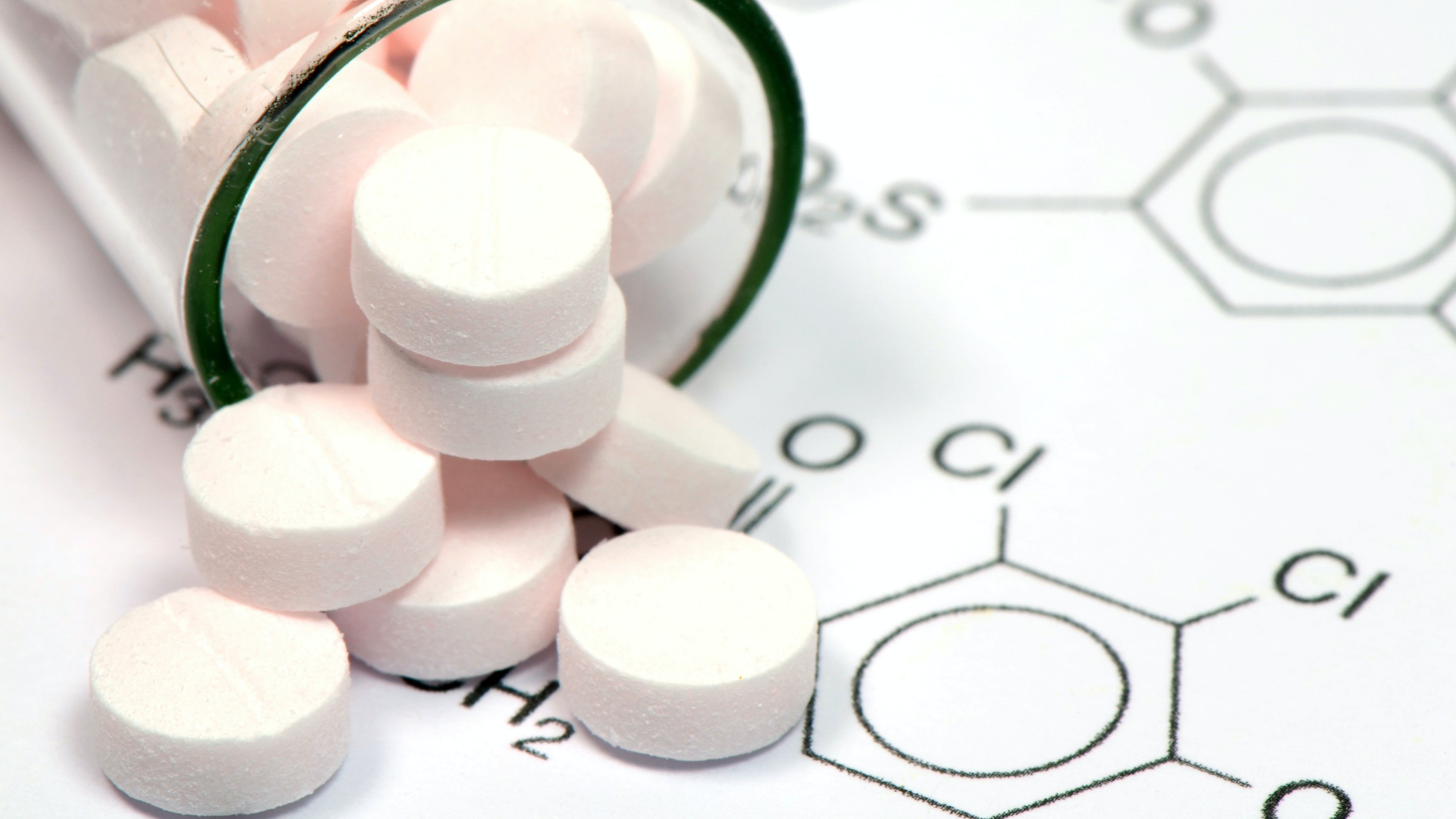 65b26e334f7291001e735ca5 Dreamstime Xxl 42180657