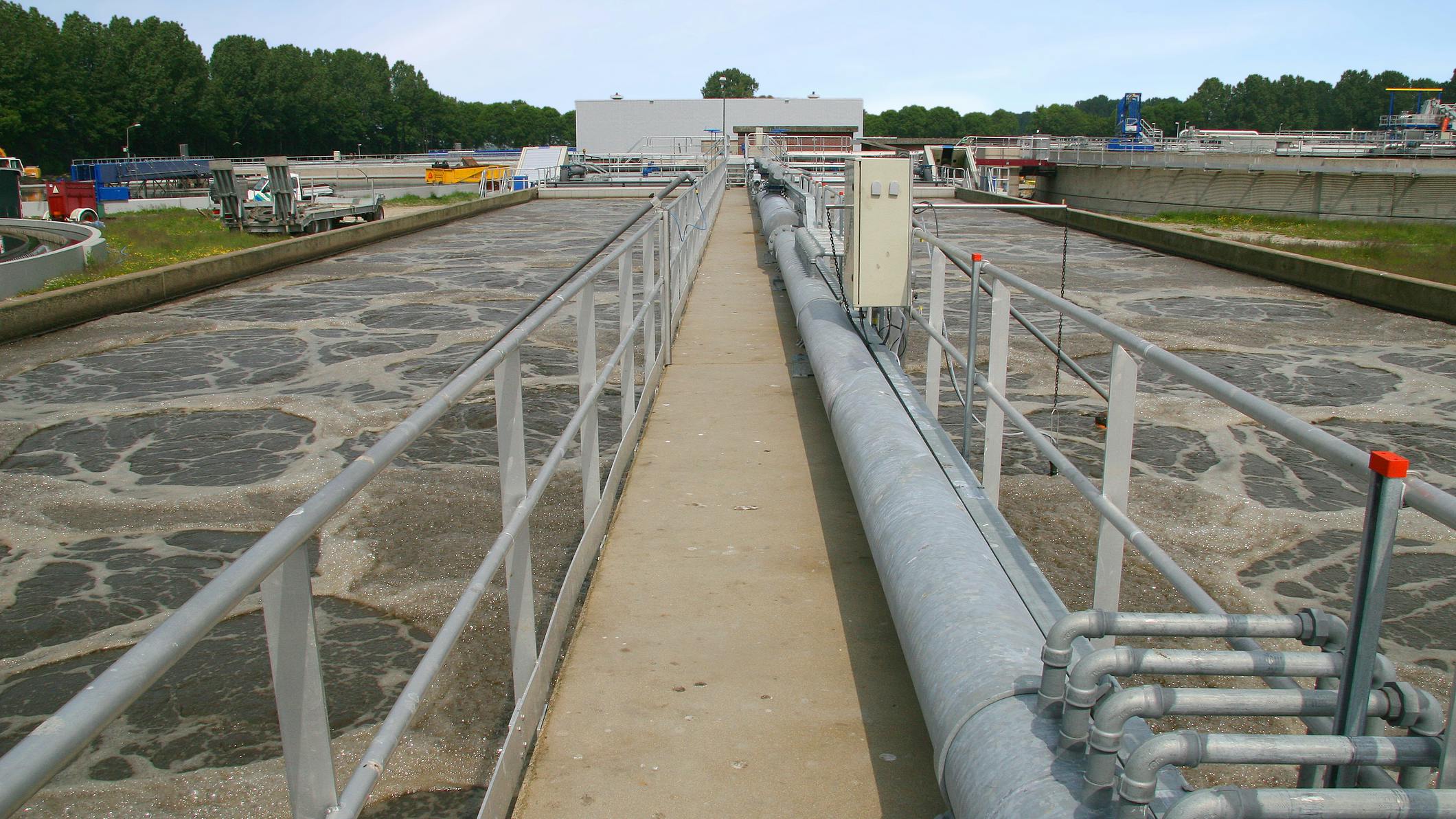 67d46633300869302e12b79e Dreamstime M 18034779